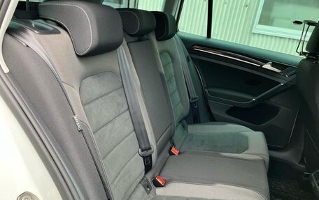 Volkswagen Golf VII, 2018 год, 1 250 000 рублей, 20 фотография