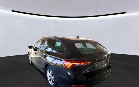 Skoda Octavia IV, 2022 год, 1 972 000 рублей, 4 фотография