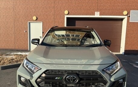 Toyota RAV4, 2019 год, 3 000 000 рублей, 4 фотография