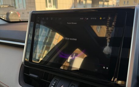 Toyota RAV4, 2019 год, 3 000 000 рублей, 7 фотография