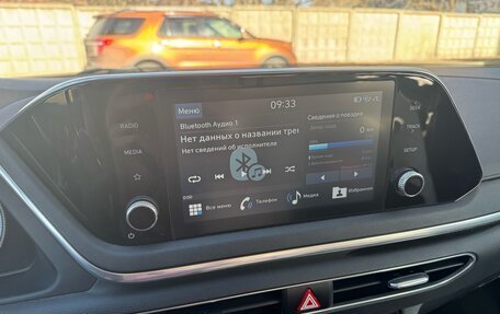 Hyundai Sonata VIII, 2021 год, 2 300 000 рублей, 5 фотография