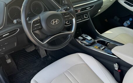 Hyundai Sonata VIII, 2021 год, 2 300 000 рублей, 14 фотография