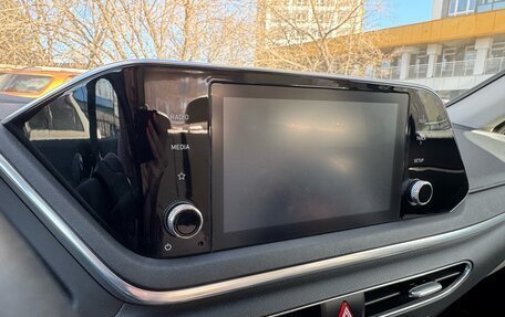 Hyundai Sonata VIII, 2021 год, 2 300 000 рублей, 12 фотография