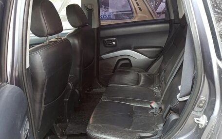 Mitsubishi Outlander III рестайлинг 3, 2007 год, 870 000 рублей, 8 фотография