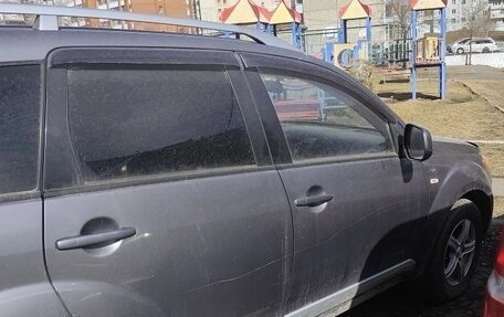 Mitsubishi Outlander III рестайлинг 3, 2007 год, 870 000 рублей, 4 фотография