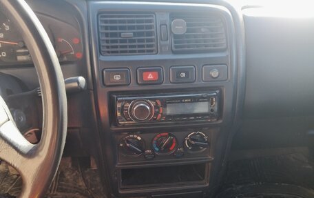 Nissan Almera, 1998 год, 100 000 рублей, 10 фотография