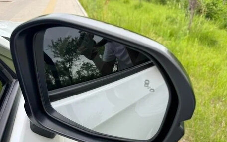 Honda Vezel, 2022 год, 1 940 190 рублей, 9 фотография