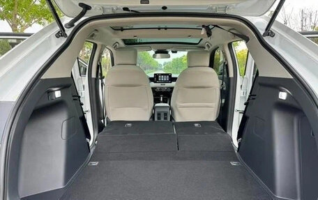 Honda Vezel, 2022 год, 1 940 190 рублей, 19 фотография