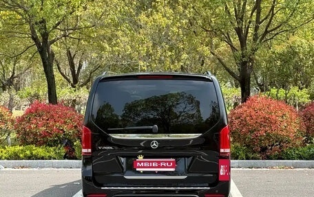 Mercedes-Benz V-Класс, 2022 год, 6 040 555 рублей, 4 фотография