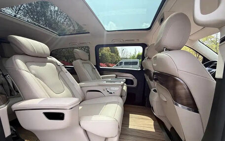 Mercedes-Benz V-Класс, 2022 год, 6 040 555 рублей, 15 фотография