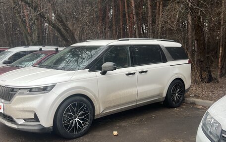 KIA Carnival, 2021 год, 3 900 000 рублей, 23 фотография