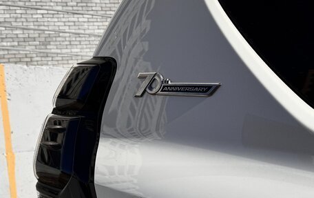 Toyota Land Cruiser Prado 150 рестайлинг 2, 2021 год, 7 100 000 рублей, 8 фотография