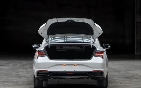 Hyundai Elantra, 2022 год, 1 417 000 рублей, 8 фотография