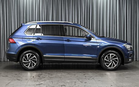Volkswagen Tiguan II, 2018 год, 2 248 000 рублей, 5 фотография