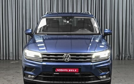 Volkswagen Tiguan II, 2018 год, 2 248 000 рублей, 3 фотография