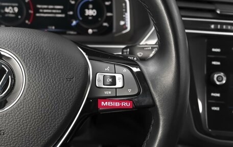 Volkswagen Tiguan II, 2018 год, 2 248 000 рублей, 21 фотография