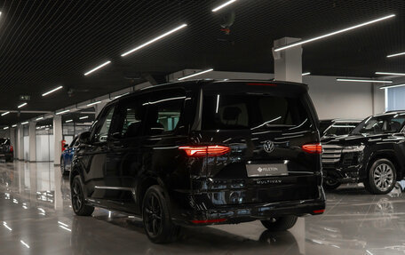 Volkswagen Multivan, 2024 год, 10 300 000 рублей, 4 фотография