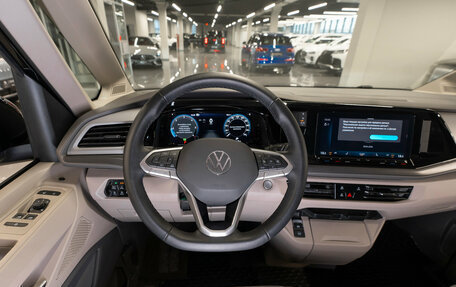 Volkswagen Multivan, 2024 год, 10 300 000 рублей, 10 фотография
