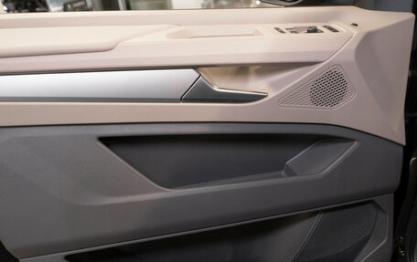 Volkswagen Multivan, 2024 год, 10 300 000 рублей, 17 фотография