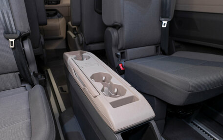 Volkswagen Multivan, 2024 год, 10 300 000 рублей, 14 фотография