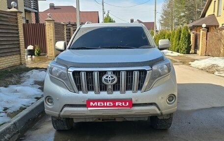 Toyota Land Cruiser Prado 150 рестайлинг 2, 2011 год, 2 450 000 рублей, 9 фотография