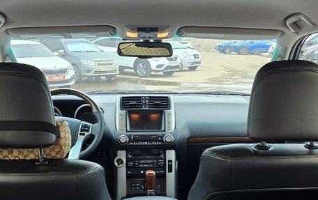 Toyota Land Cruiser Prado 150 рестайлинг 2, 2011 год, 2 450 000 рублей, 20 фотография