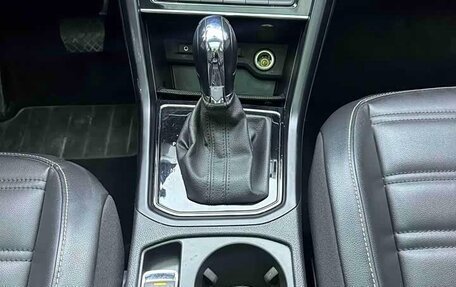 Volkswagen Touran III, 2022 год, 2 366 000 рублей, 18 фотография