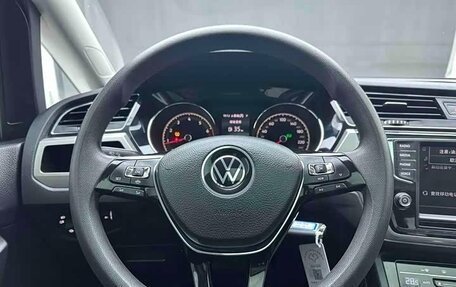 Volkswagen Touran III, 2022 год, 2 366 000 рублей, 14 фотография