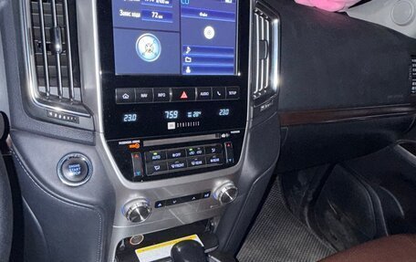 Toyota Land Cruiser 200, 2016 год, 6 249 000 рублей, 6 фотография