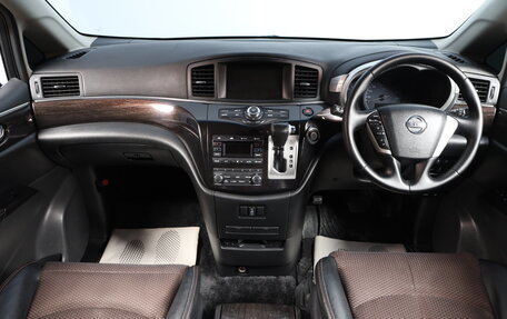 Nissan Elgrand III, 2012 год, 1 999 000 рублей, 11 фотография
