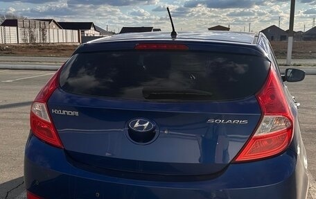 Hyundai Solaris II рестайлинг, 2011 год, 600 000 рублей, 4 фотография