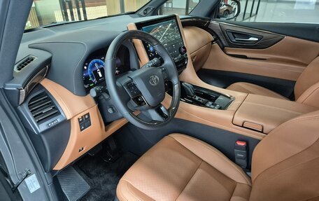 Toyota Alphard, 2025 год, 10 850 000 рублей, 16 фотография