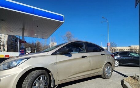 Hyundai Solaris II рестайлинг, 2011 год, 520 000 рублей, 26 фотография