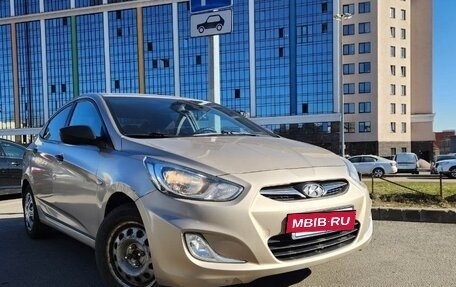 Hyundai Solaris II рестайлинг, 2011 год, 520 000 рублей, 27 фотография