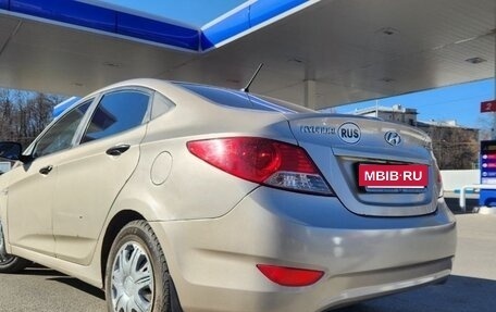 Hyundai Solaris II рестайлинг, 2011 год, 520 000 рублей, 28 фотография