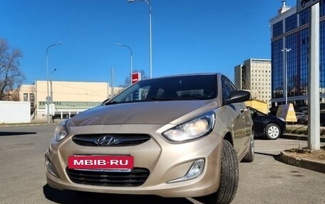 Hyundai Solaris II рестайлинг, 2011 год, 520 000 рублей, 29 фотография