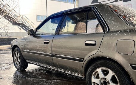 Toyota Corona VIII (T170), 1990 год, 180 000 рублей, 8 фотография