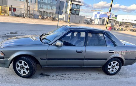 Toyota Corona VIII (T170), 1990 год, 180 000 рублей, 11 фотография