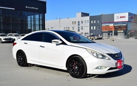 Hyundai Sonata VI, 2011 год, 997 000 рублей, 3 фотография