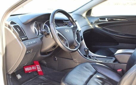 Hyundai Sonata VI, 2011 год, 997 000 рублей, 12 фотография