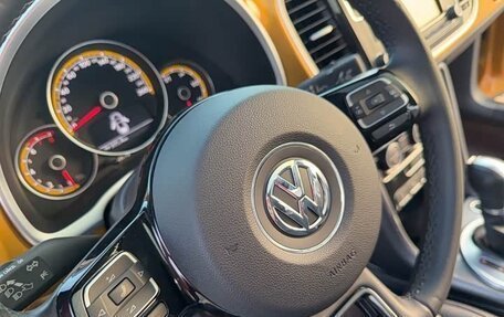 Volkswagen Beetle, 2017 год, 1 987 000 рублей, 19 фотография