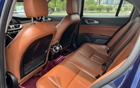 Alfa Romeo Giulia II, 2018 год, 4 309 999 рублей, 5 фотография