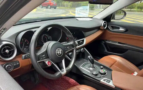 Alfa Romeo Giulia II, 2018 год, 4 309 999 рублей, 4 фотография