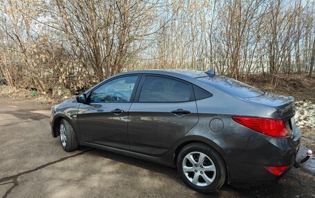 Hyundai Solaris II рестайлинг, 2015 год, 765 000 рублей, 3 фотография