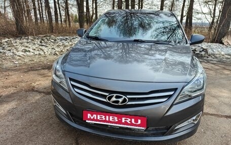 Hyundai Solaris II рестайлинг, 2015 год, 765 000 рублей, 2 фотография