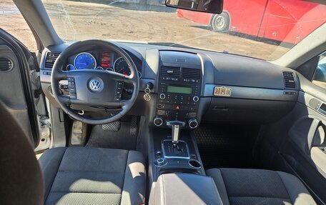 Volkswagen Touareg III, 2006 год, 685 000 рублей, 9 фотография