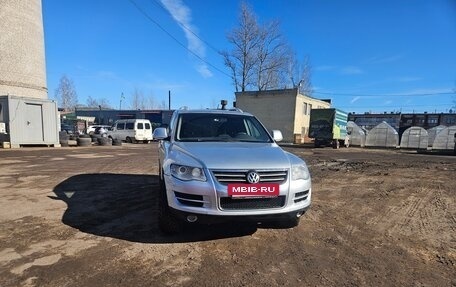 Volkswagen Touareg III, 2006 год, 685 000 рублей, 2 фотография