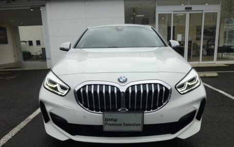 BMW 1 серия, 2021 год, 1 560 000 рублей, 6 фотография