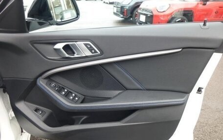 BMW 1 серия, 2021 год, 1 560 000 рублей, 9 фотография