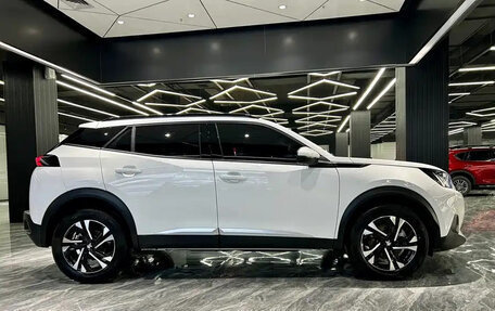 Peugeot 2008 II, 2024 год, 1 709 999 рублей, 4 фотография